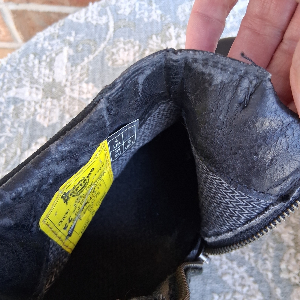 🌻 Dr. Martens Zone Street Steel Toe Work Boots – Women’s 6 | Slip Resistant - Picture 13 of 16